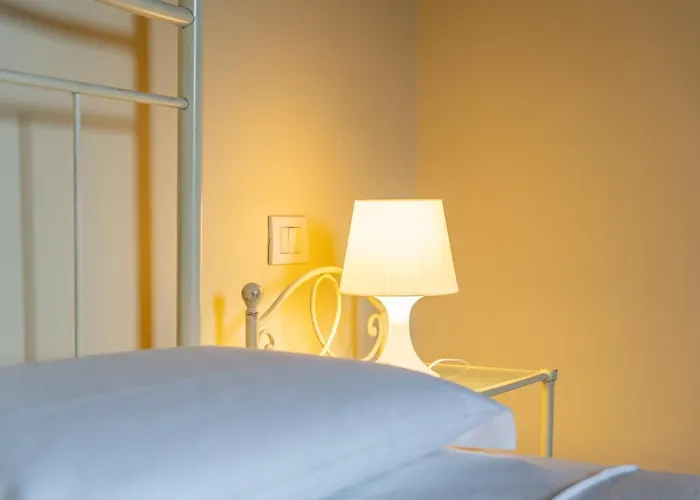 Casello A1, Sud - Aurora Charming Guest house 3*